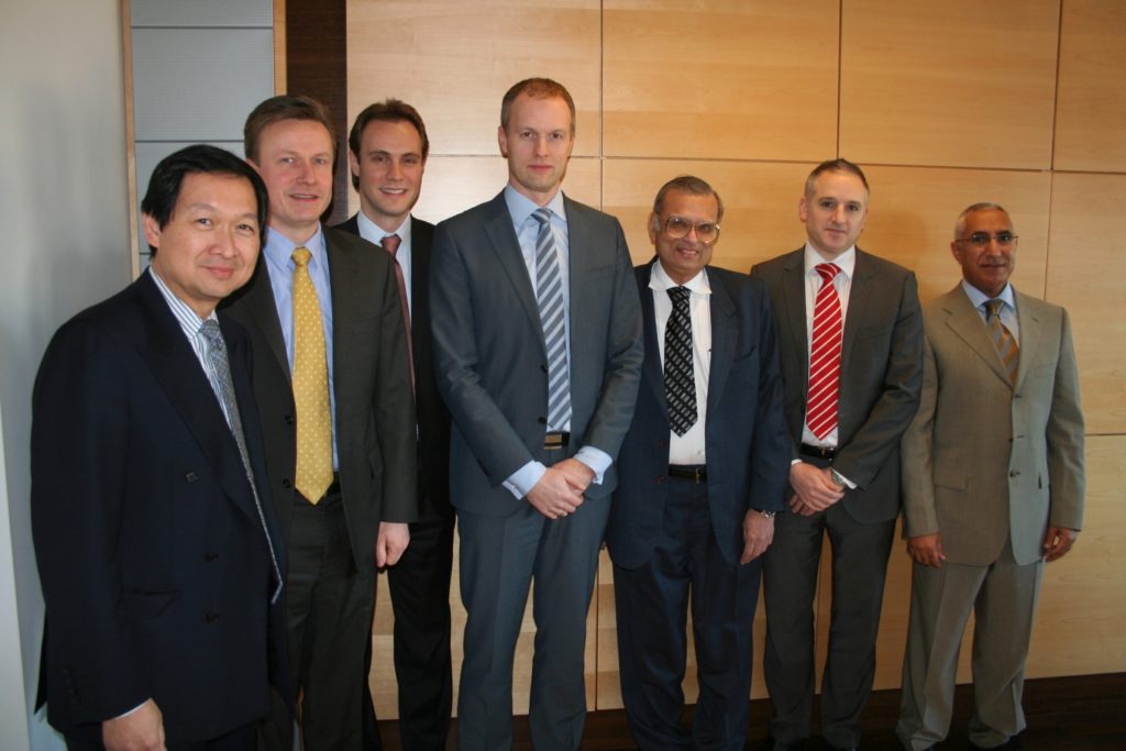 Stake in LNG